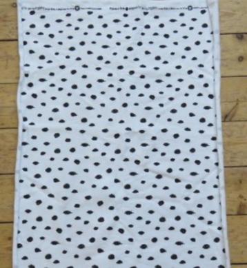 Nieuw lapje tricot wit met zwarte stippen Poppy fabrics beschikbaar voor biedingen