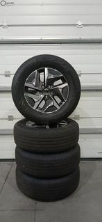 Complete zomerset Kia Sorento (#4417), Gebruikt, Banden en Velgen, 17 inch, Ophalen of Verzenden