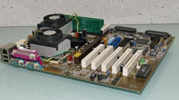 ASUS | CUVX4X-DLS | Dual INTEL Pentium 1000 | SCSI  beschikbaar voor biedingen