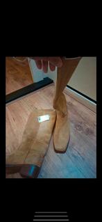 Nieuwe super mooie suède laarzen kaartje eraan, Kleding | Dames, Ophalen of Verzenden, Nieuw, Beige, Hoge laarzen