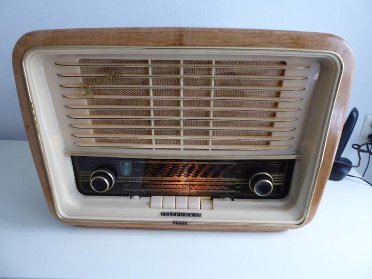 Mooie Spelende Telefunken Gavotte 6, Antiek en Kunst, Antiek | Tv's en Audio, Ophalen of Verzenden