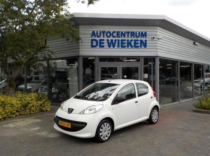 Peugeot 107 1.0-12V XR 5 DEUREN ZEER NETTE STAAT APK GEKEURD, Auto's, Peugeot, Bedrijf, ABS, Airbags, Boordcomputer, Centrale vergrendeling