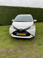 Toyota Aygo 1.0 Vvt-i 69pk 5D 2017 Wit, Auto's, Toyota, Stof, Wit, Origineel Nederlands, Handgeschakeld