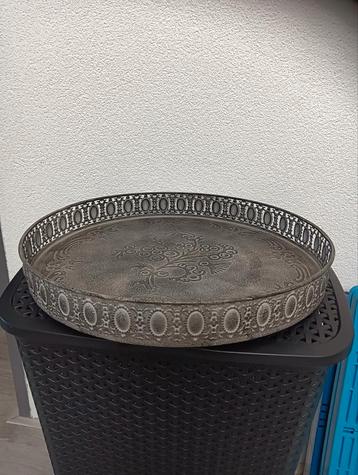 Rond dienblad metaalachtig40 cm. Zgan  beschikbaar voor biedingen