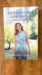Genadeloos Geschenk - roman MS Biografie, Ophalen of Verzenden, Zo goed als nieuw, Esoterie en Spiritualiteit