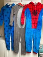 Pakket 3x warme onesies Spiderman Paw Patrol 122/128 ZGAN, Ophalen, Zo goed als nieuw, Jongen, Nacht- of Onderkleding