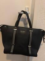 Guess tas, Sieraden, Tassen en Uiterlijk, Tassen | Damestassen, Ophalen of Verzenden, Zo goed als nieuw, Zwart, Handtas