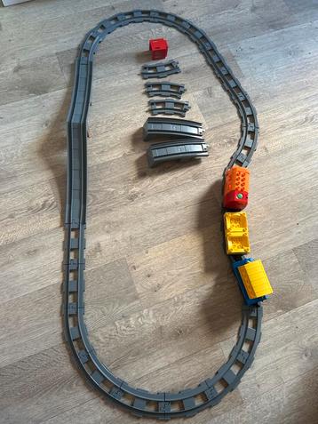 Duplo Trein met Rails beschikbaar voor biedingen