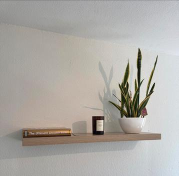 Wandplank eikenlook (IKEA LACK stijl) beschikbaar voor biedingen