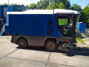 ravo veegmachine  veegwagen veeg wagen beschikbaar voor biedingen