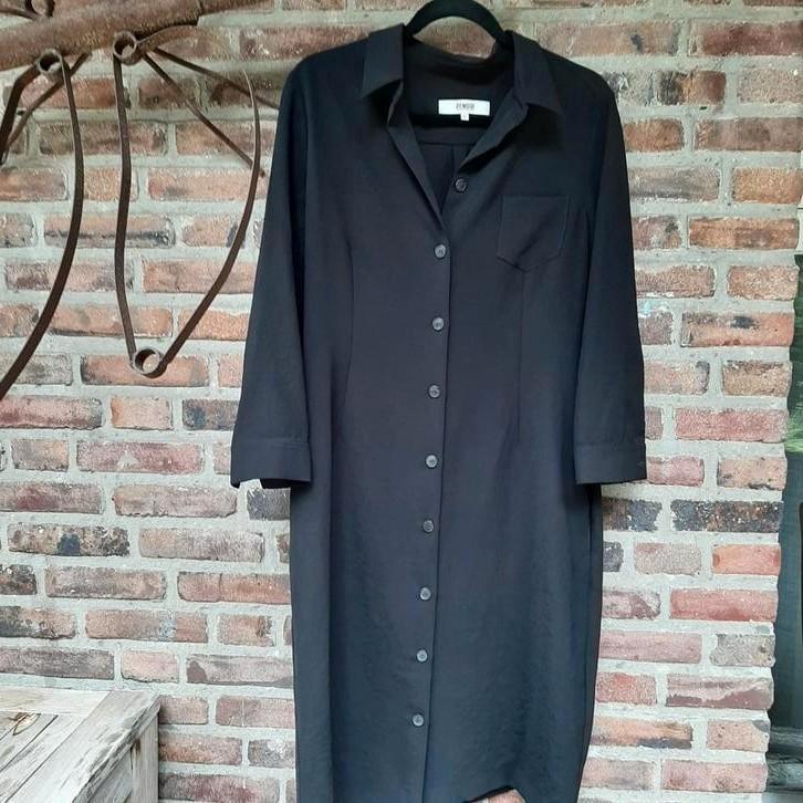 Jurk merk Zenggi. Zwart. Maat 2. Nieuw., Kleding | Dames, Jurken, Nieuw, Maat 38/40 (M), Zwart, Onder de knie, Ophalen of Verzenden