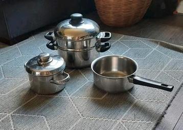 Stainless steel pannensetje beschikbaar voor biedingen