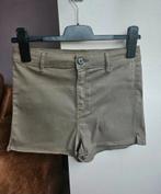 NIEUWE Leger Groene kortebroek / jeans van H&M, maat 40/M, Maat 38/40 (M), H&M, Kort, Nieuw