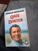 Onze Dokter - Herbert Reinecker, Boeken, Ophalen of Verzenden, Gelezen, Herbert Reinecker