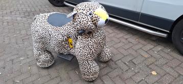 Elektrisch rijdende dier met licht en muziek Nieuw! beschikbaar voor biedingen