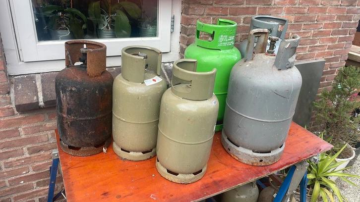 Oude gasflessen voor hobby, Tuin en Terras, Tuinhaarden, Gebruikt, Ophalen