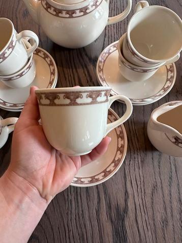 Vintage Vos Decorations Theeservies (15-delig) beschikbaar voor biedingen