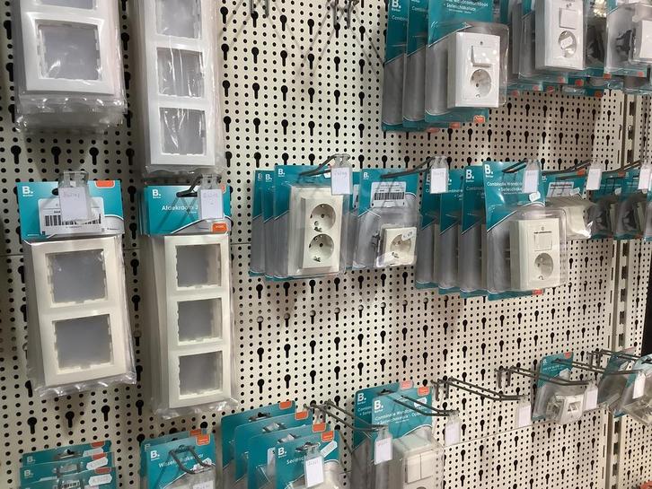 Stopkontakten, schakelaars, inbouw, Hobby en Vrije tijd, Elektronica-componenten, Nieuw, Ophalen