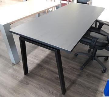 Bureau 180x80 cm. Air2 Kleur: Zwart/Zwart beschikbaar voor biedingen