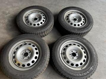 Winterbanden set 16” vredestein Citroen /Peugeot / Fiat beschikbaar voor biedingen