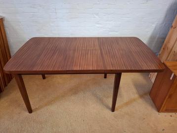 Vintage teak eettafel uitschuifbaar verlengbaar tafel  beschikbaar voor biedingen
