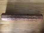 Wierookbrander hout met houtsnijwerk zgan langwerpig, Bruin, Verzenden, Zo goed als nieuw, Minder dan 25 cm