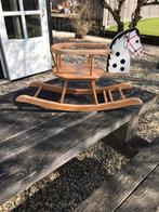Houten hobbelpaard, Ophalen, Gebruikt