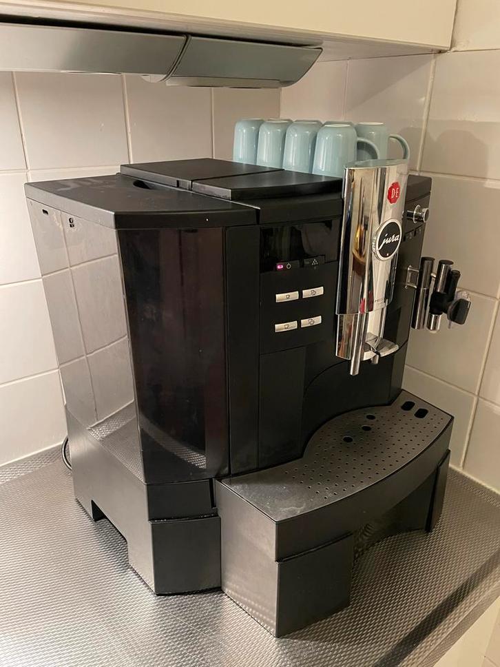Jura Impressa Xs9 Classic + Melkopschuimer, Witgoed en Apparatuur, Koffiezetapparaten, Gebruikt, Koffiebonen, Koffiemachine, 10 kopjes of meer
