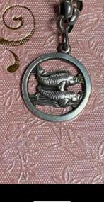 Zilveren bedel kettinghanger sterrenbeeld vissen vintage, Overige merken, Ophalen of Verzenden, Zo goed als nieuw, 4 bedels of meer