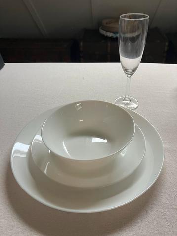 Ikea Servies - 16 delig- Zo Goed Als Nieuw beschikbaar voor biedingen