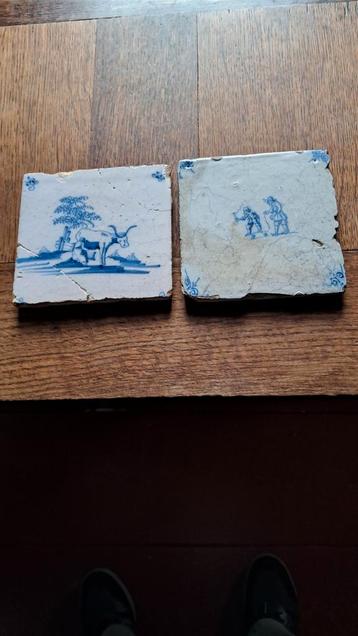 2 Oude Delft Blauwe Tegeltjes 13x13cm beschikbaar voor biedingen