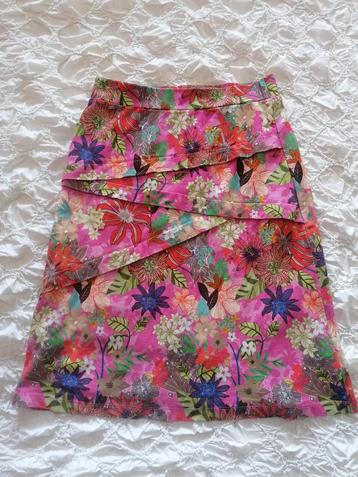 Tessa Koops mooie gebloemde rok/ elastische taille/ maat S  beschikbaar voor biedingen