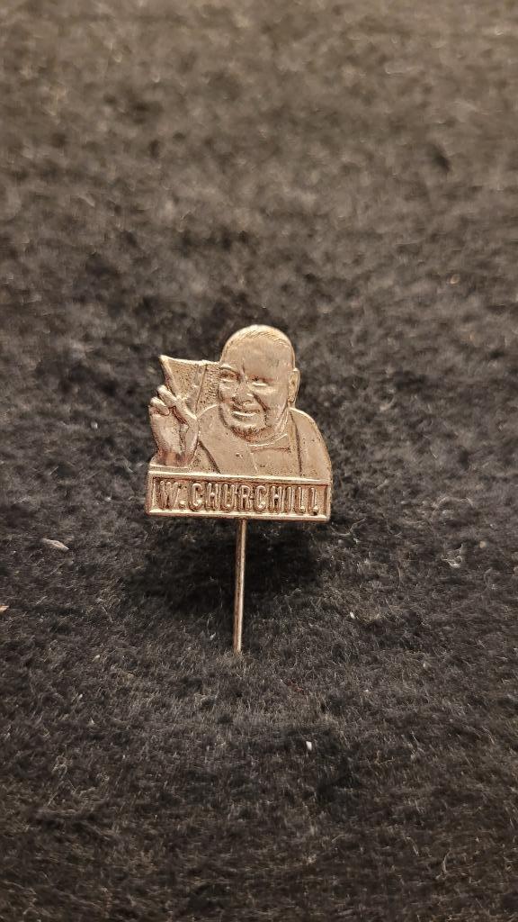 CHURCHILL bevrijding speldje, Verzamelen, Speldjes, Pins en Buttons, Zo goed als nieuw, Speldje of Pin, Overige onderwerpen, Verzenden