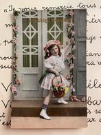 Gelukkige Feestdag - meisje met mandje bloemen (CC), Ophalen of Verzenden, Voor 1920, Ongelopen, Kinderen