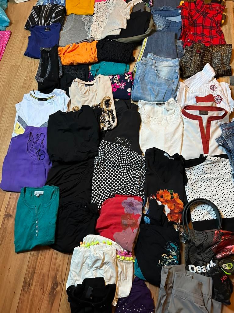 Mooie kleding partij, Ophalen of Verzenden, Zo goed als nieuw, Maat 42/44 (L)