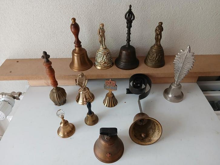 12 Verschillende Bellen in één Koop, Antiek en Kunst, Antiek | Overige Antiek, Ophalen of Verzenden