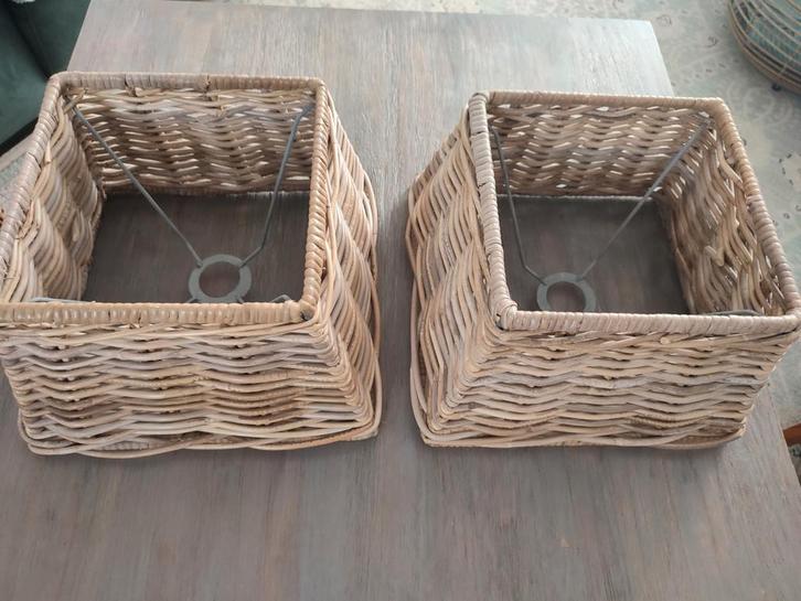 Rotan vierkante lampenkap, wilg, 30x30x20 cm per stuk, Huis en Inrichting, Lampen | Lampenkappen, Zo goed als nieuw, 25 tot 50 cm