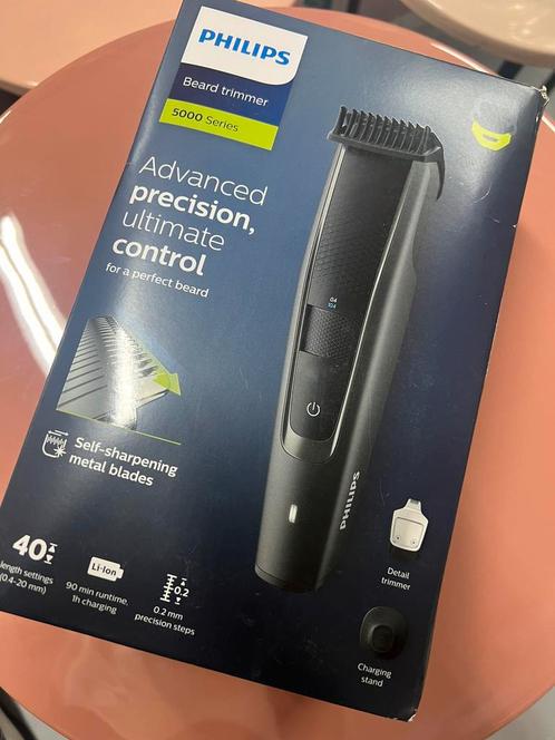 Philips Beard Trimmer 5000 serie, Witgoed en Apparatuur, Persoonlijke-verzorgingsapparatuur, Zo goed als nieuw, Ophalen of Verzenden