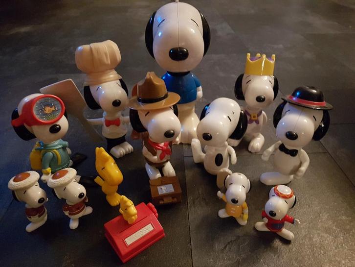 12x Snoopy Happy Meal periode 1995-2005, Verzamelen, Poppetjes en Figuurtjes, Zo goed als nieuw, Ophalen