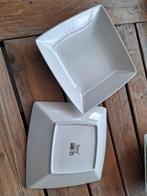 Nieuwe set van 2 x vierkant wit diep bord - Yong - 21 x 21, Nieuw, Ophalen of Verzenden, Bord(en), Overige stijlen