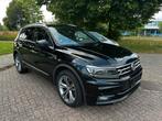 Volkswagen Tiguan 2.0 TDI R-Line 190PK DSG veel opt 1st eige, Auto's, Volkswagen, Automaat, Euro 6, Zwart, Diesel