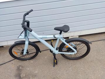 Refurbished Vanmoof X3   JMOOF beschikbaar voor biedingen