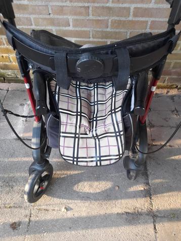 Topro Troja rollator in uitstekende staat lichtgewicht  beschikbaar voor biedingen