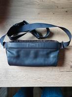 Bellroy Sling Mini Premium, pruimen kleur, Ophalen of Verzenden, Zo goed als nieuw, Blauw, Leer