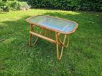 Rotan tafel met lektuurvak vintage retro, Huis en Inrichting, Ophalen, Minder dan 55 cm, Gebruikt, Rechthoekig