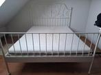 Wit metalen bed 180x200, Huis en Inrichting, Slaapkamer | Bedden, Ophalen, Wit, Tweepersoons, Zo goed als nieuw
