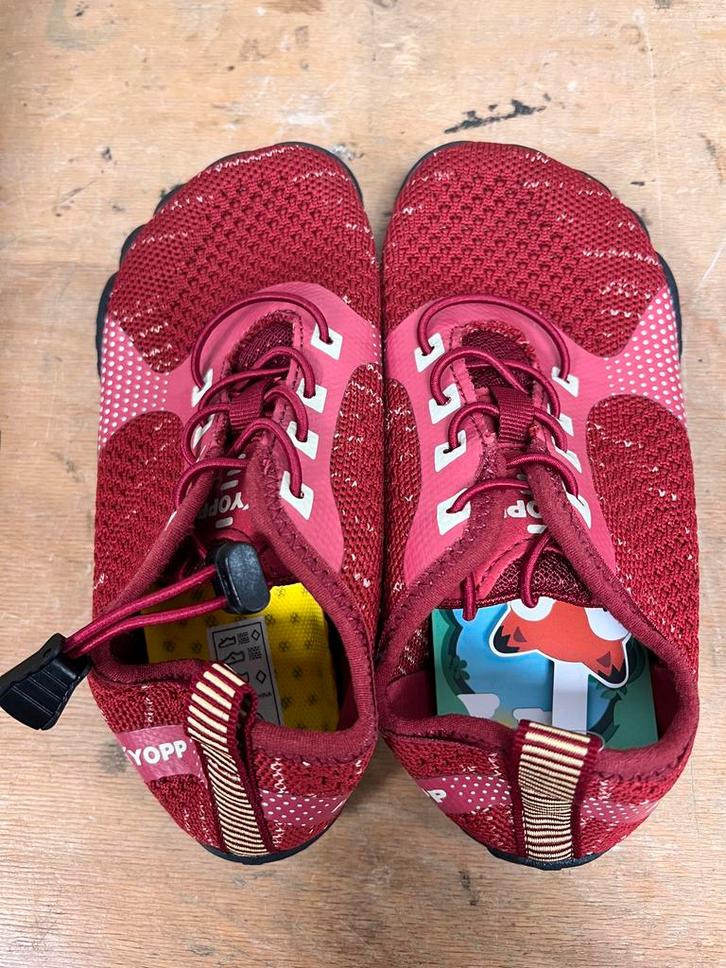 Kyopp Barefoot Schoenen Maat 31 - Nieuw!, Kleding | Dames, Schoenen, Nieuw, Sportschoenen, Rood, Ophalen of Verzenden
