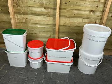 Emmers.Nieuw. Met Veevoederzout en Biologische mestkorrels. beschikbaar voor biedingen