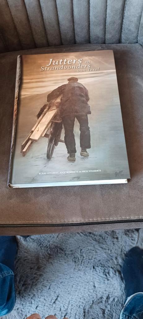 Jutters en strandvonders van Texel Klaas Uitgeest, Boeken, Geschiedenis | Stad en Regio, Zo goed als nieuw, 20e eeuw of later