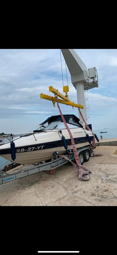 Bayliner 2052LS Capri Cuddy Cabin incl trailer, Watersport en Boten, Motorboten en Motorjachten, Zo goed als nieuw, Polyester